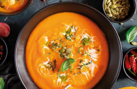 Βελούδινη σούπα κολοκύθας και καρότου