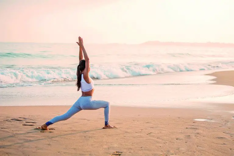 Yoga - Pon estos sencillos ejercicios en tu vida y olvídate del dolor de espalda