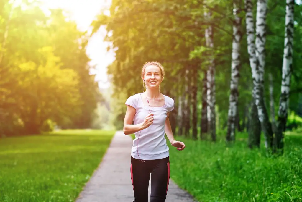 Haz ejercicio al aire libre: Así lo disfrutarás a pesar del calor